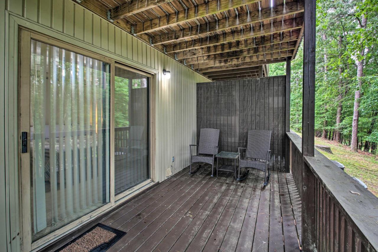 Hot Springs Village Retreat With Deck 3 Mi To Golf! Exteriér fotografie